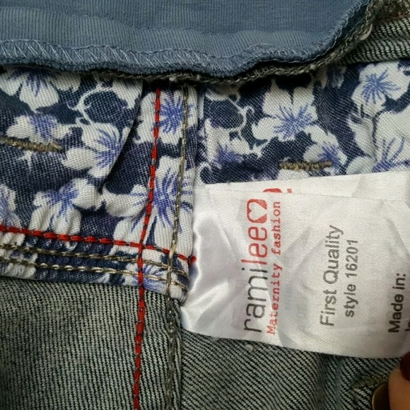 Distressed crop capris denim jeans M/L - Picture 4 of 5